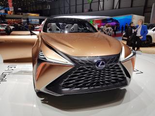 Lexus LF-1 Limitless на Женевском автосалоне